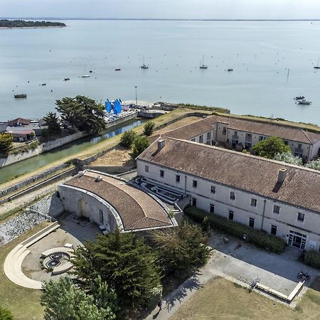 Residence Pierre & Vacances Le Fort De La Rade Île dʼAix エクステリア 写真