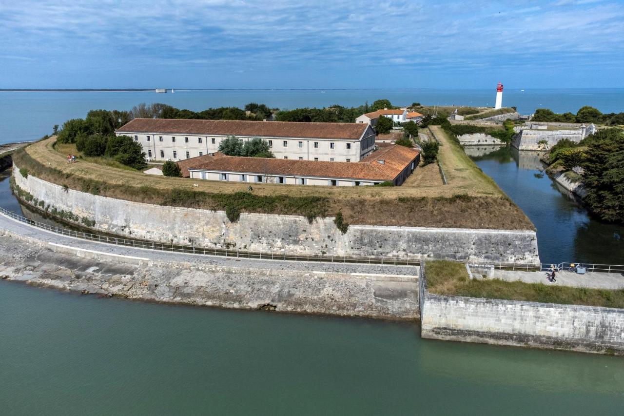 Residence Pierre & Vacances Le Fort De La Rade Île dʼAix エクステリア 写真