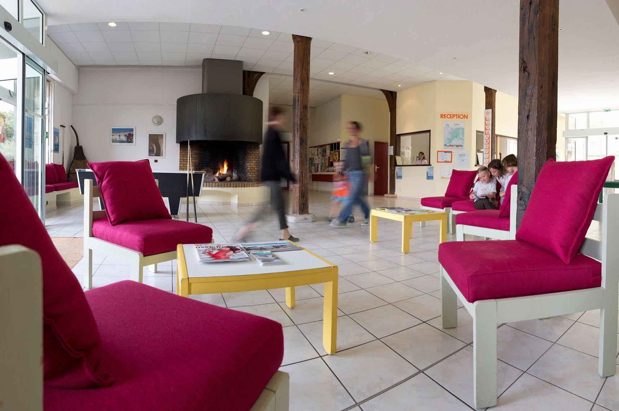 Residence Pierre & Vacances Le Fort De La Rade Île dʼAix エクステリア 写真