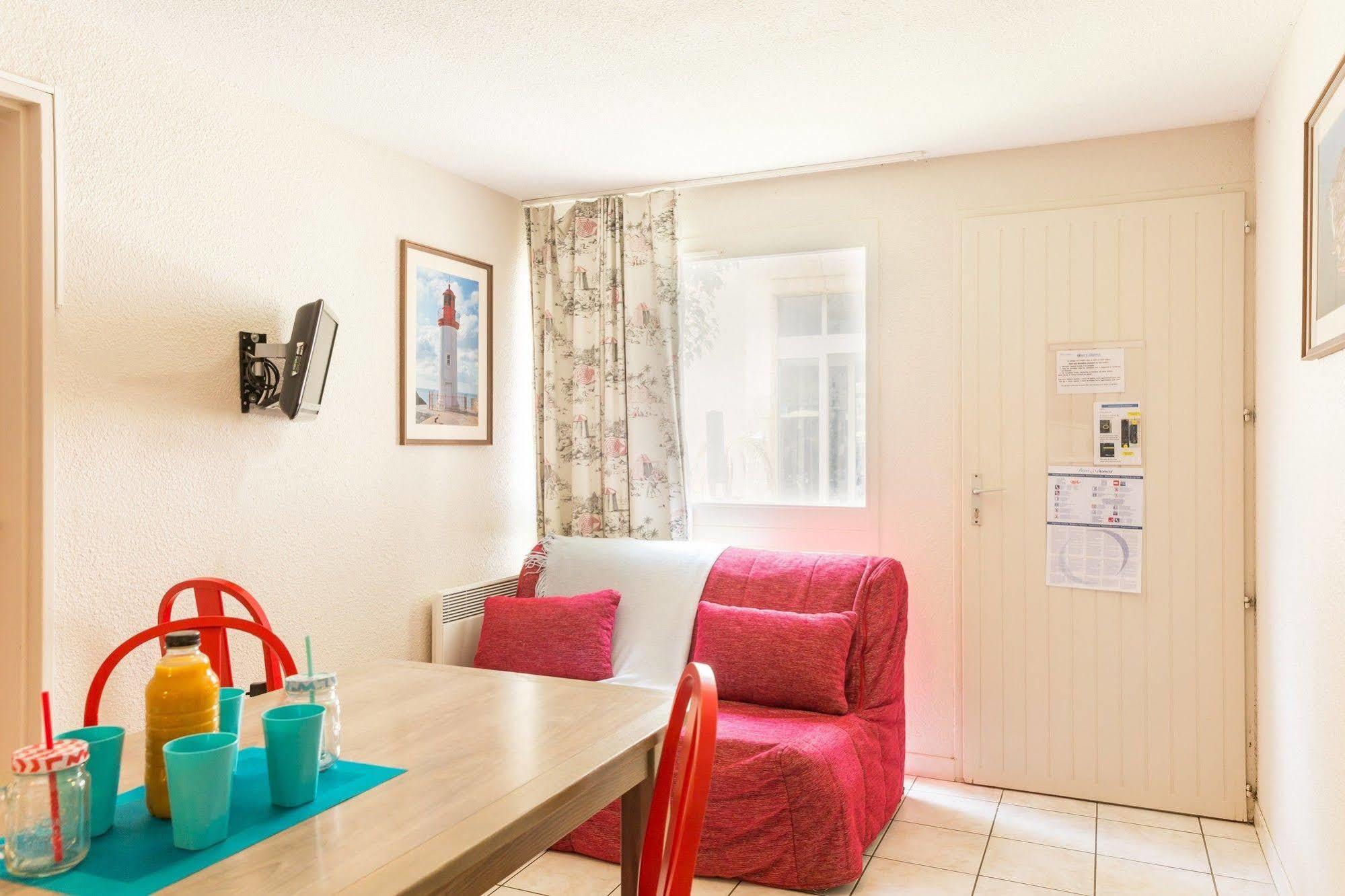 Residence Pierre & Vacances Le Fort De La Rade Île dʼAix エクステリア 写真