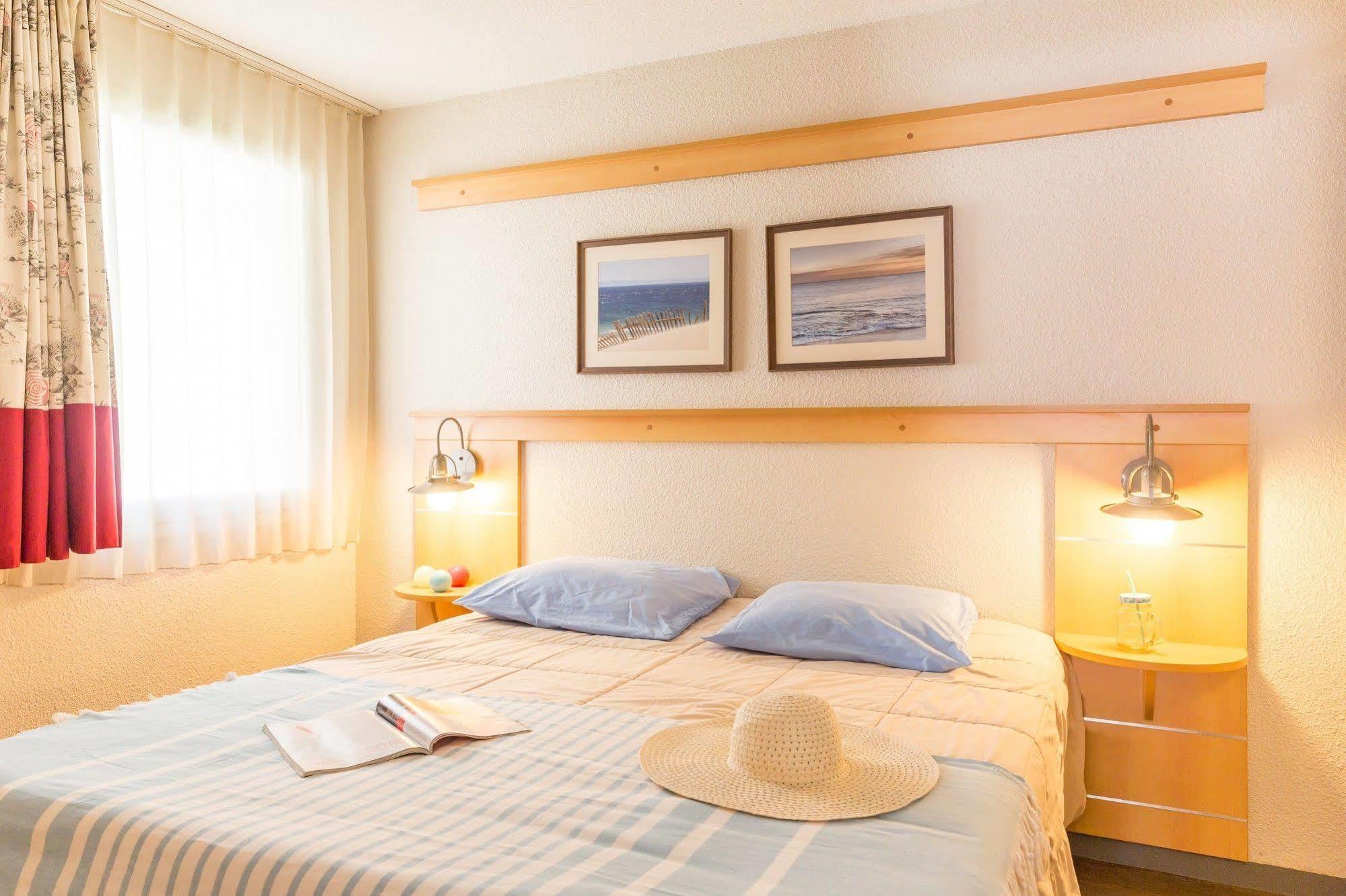 Residence Pierre & Vacances Le Fort De La Rade Île dʼAix エクステリア 写真