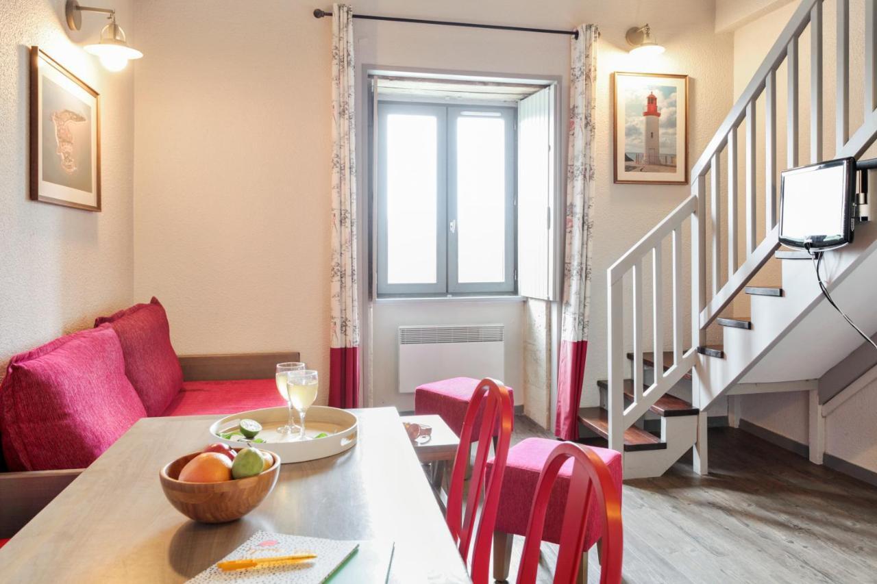Residence Pierre & Vacances Le Fort De La Rade Île dʼAix エクステリア 写真